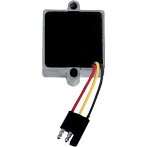 REGULADOR  VOLTAJE UNIVERSAL 12  V
